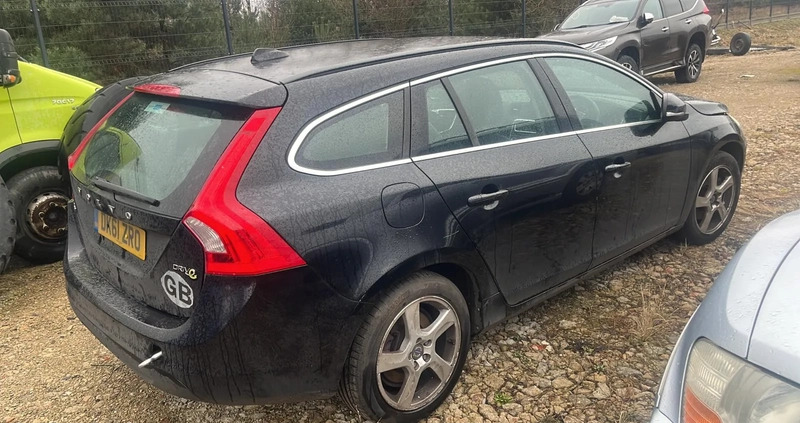 Volvo V60 cena 7495 przebieg: 130000, rok produkcji 2012 z Knurów małe 11